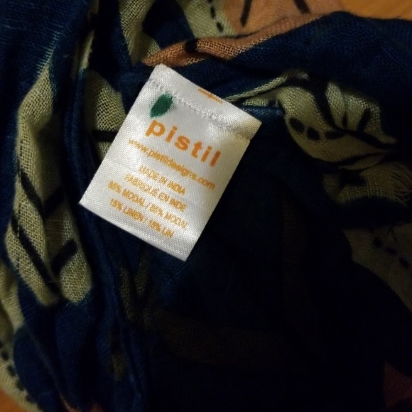 Lightweight Fall Scarf - Picture 2 of 3